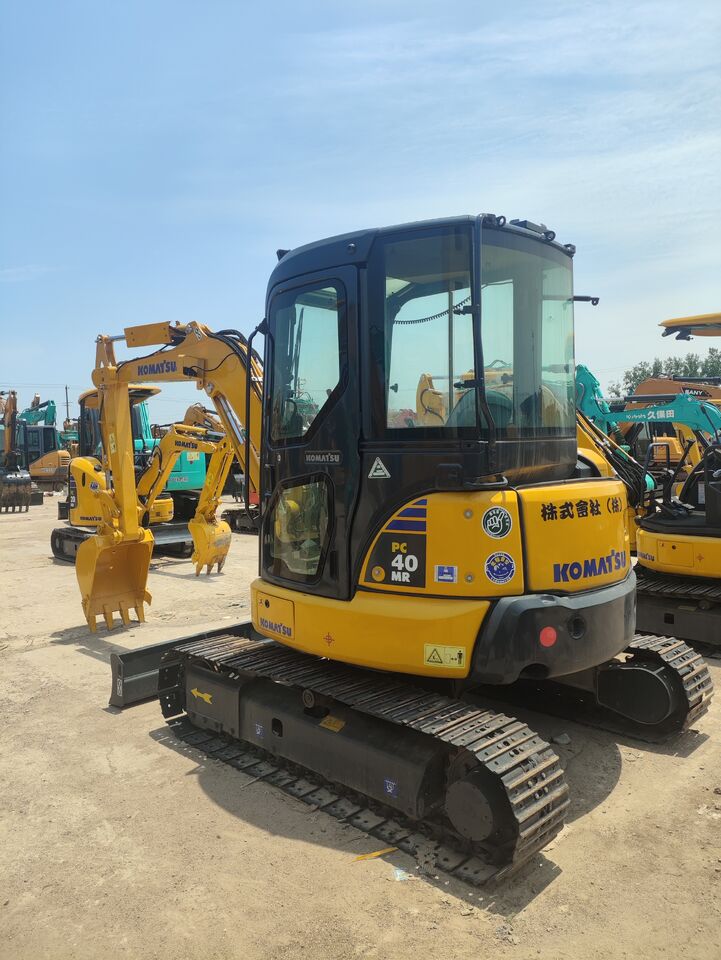 KOMATSU PC40MR - Мини-экскаватор: фото 4 KOMATSU PC40MR - Мини-экскаватор: фото 4