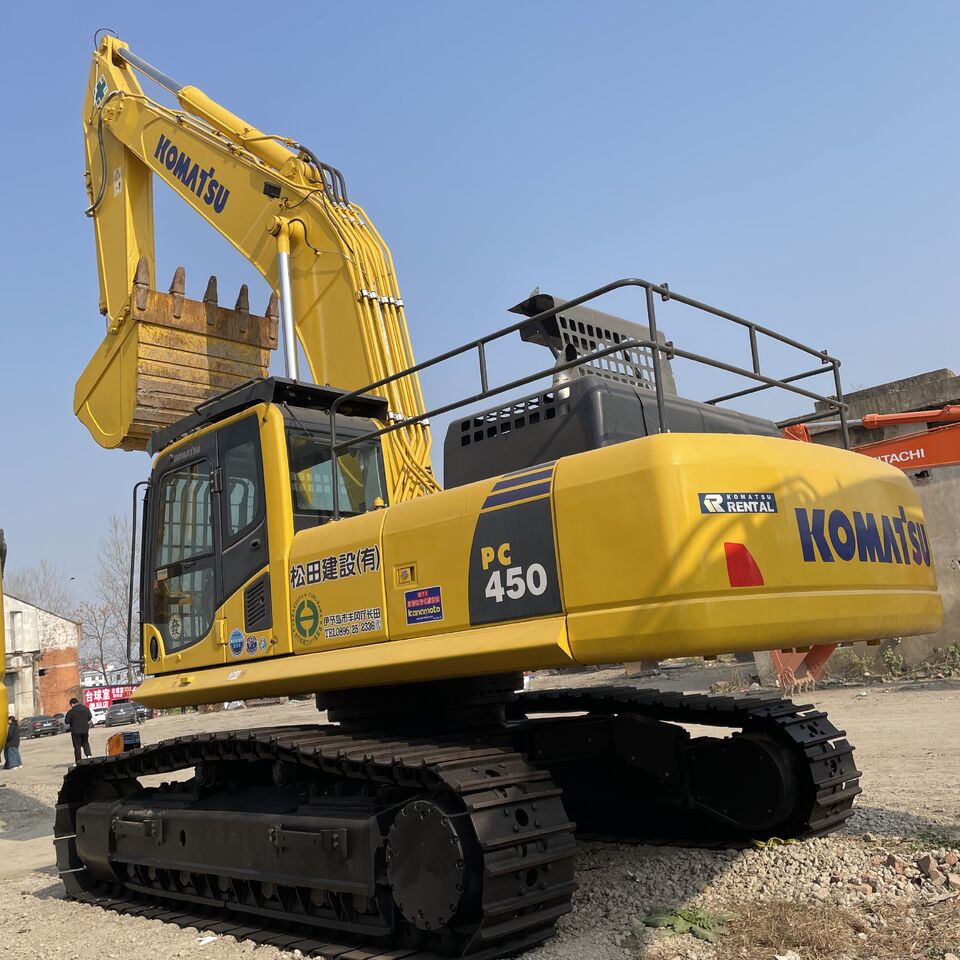 KOMATSU PC450 - Гусеничный экскаватор: фото 1 KOMATSU PC450 - Гусеничный экскаватор: фото 1