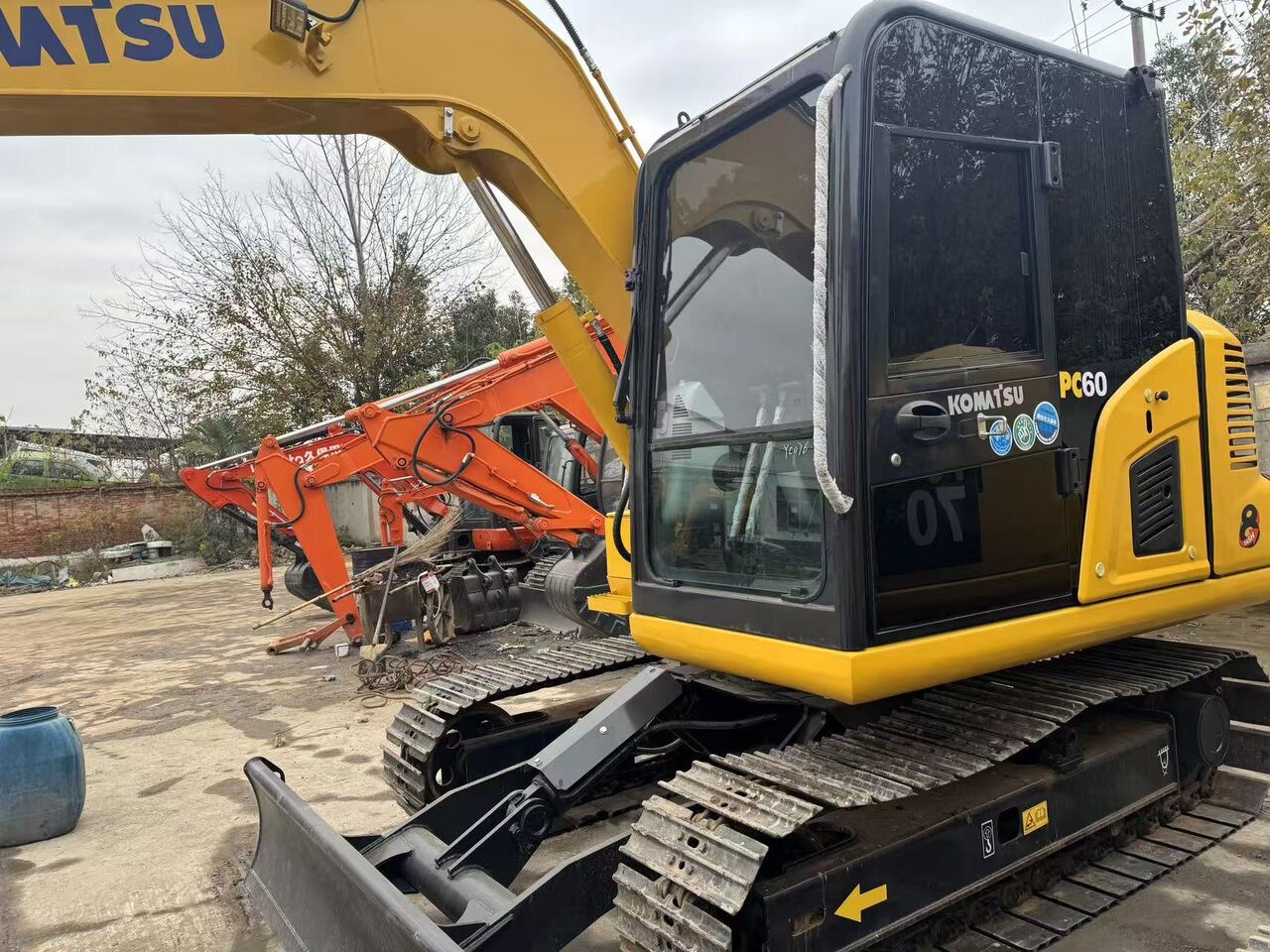 KOMATSU PC60 - Мини-экскаватор: фото 2 KOMATSU PC60 - Мини-экскаватор: фото 2