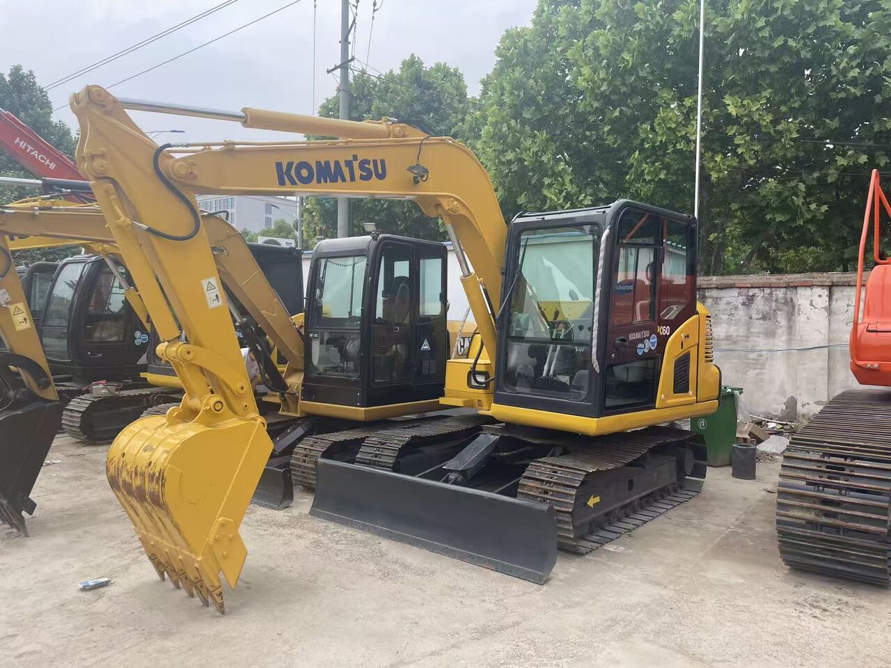 KOMATSU PC60 - Мини-экскаватор: фото 1 KOMATSU PC60 - Мини-экскаватор: фото 1