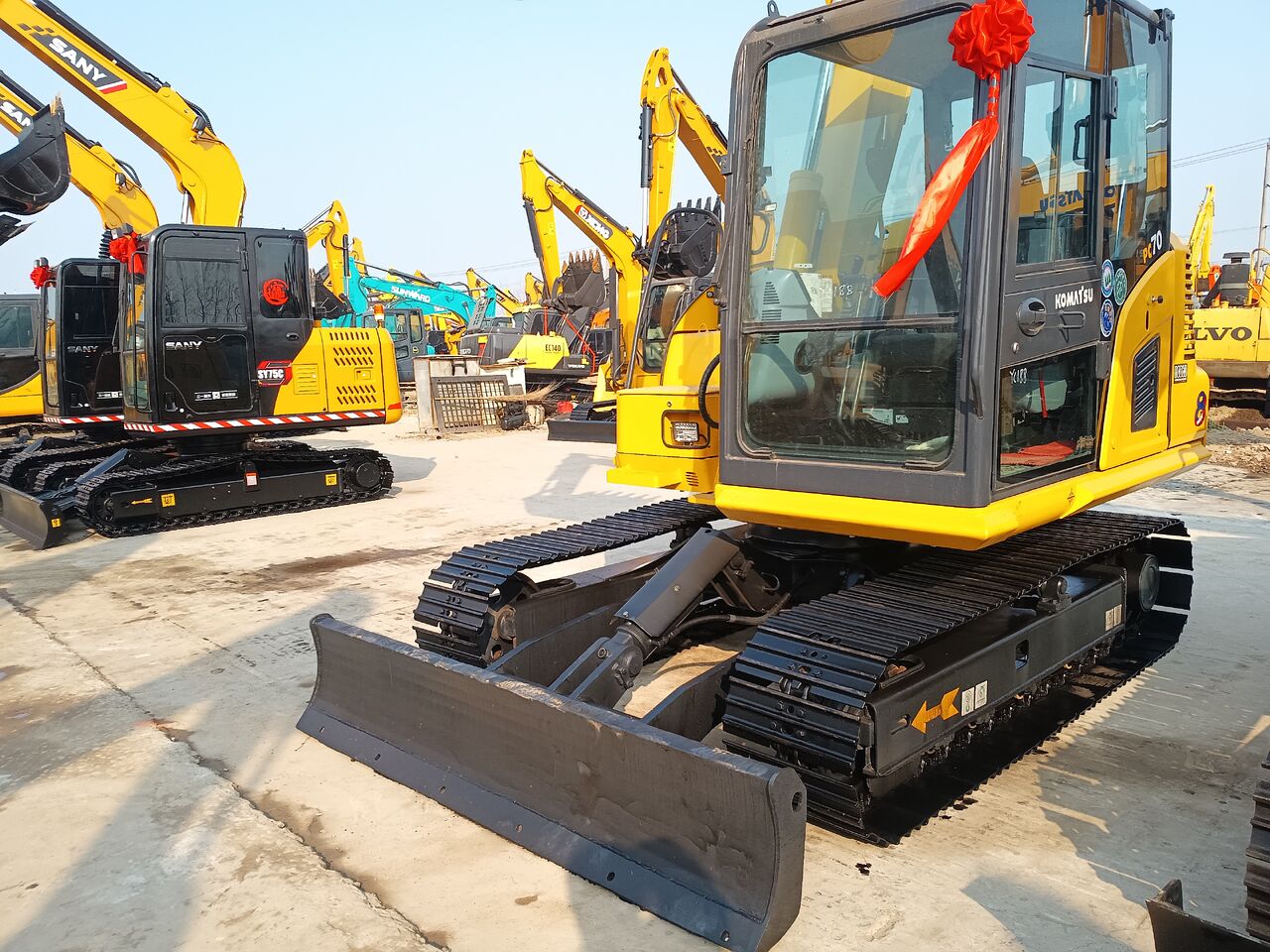KOMATSU PC70 - Мини-экскаватор: фото 1 KOMATSU PC70 - Мини-экскаватор: фото 1