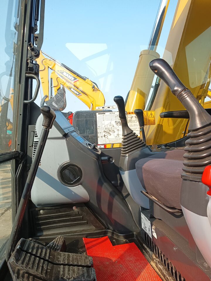 KOMATSU PC70 - Мини-экскаватор: фото 3 KOMATSU PC70 - Мини-экскаватор: фото 3