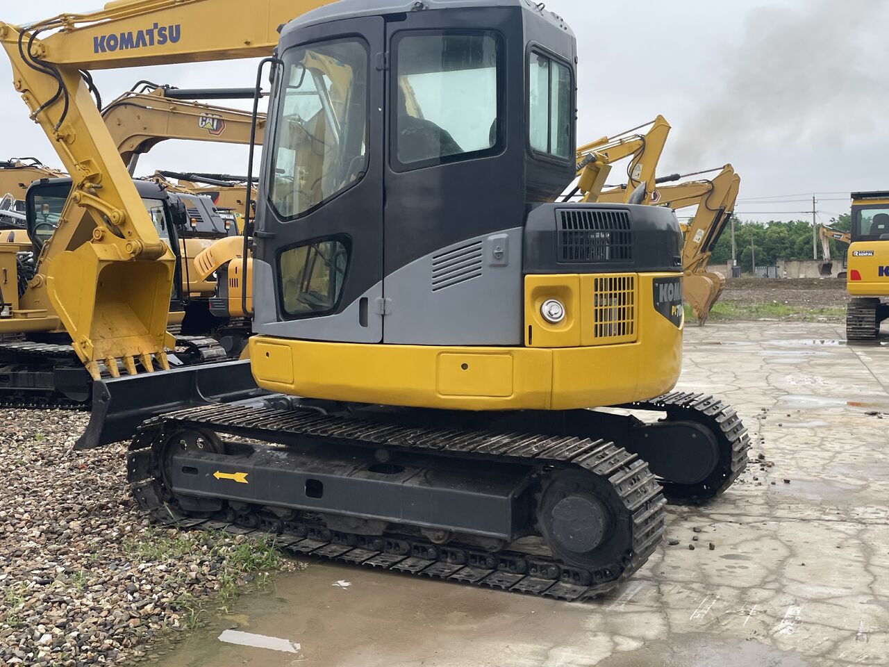 KOMATSU PC78 US - Гусеничный экскаватор: фото 2 KOMATSU PC78 US - Гусеничный экскаватор: фото 2