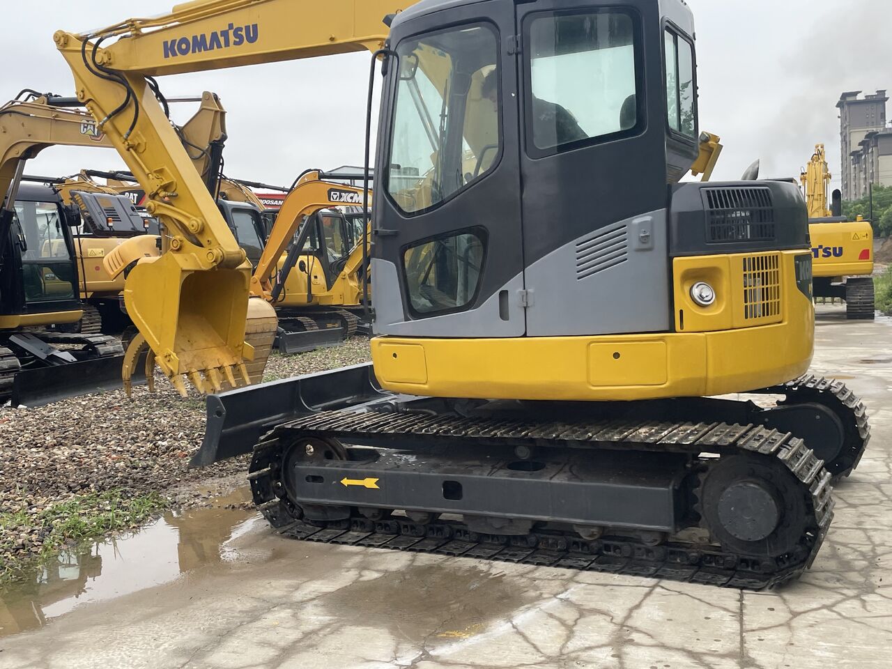 KOMATSU PC78 US - Гусеничный экскаватор: фото 1 KOMATSU PC78 US - Гусеничный экскаватор: фото 1