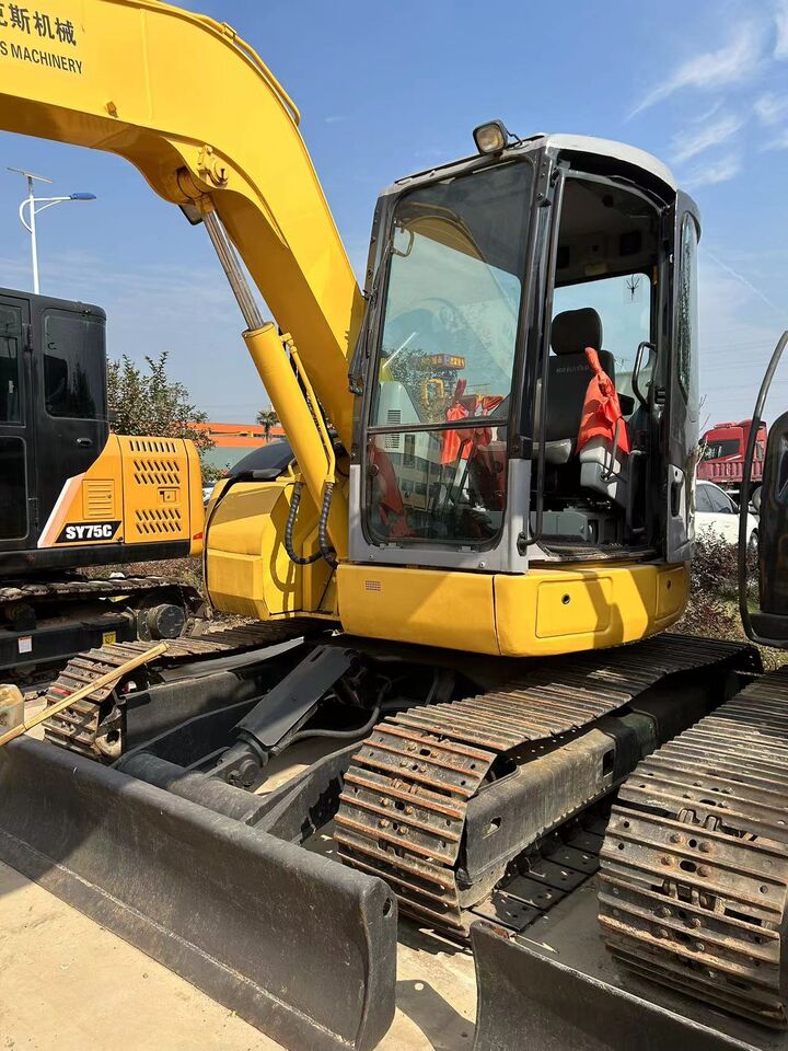KOMATSU PC78US - Гусеничный экскаватор: фото 1 KOMATSU PC78US - Гусеничный экскаватор: фото 1