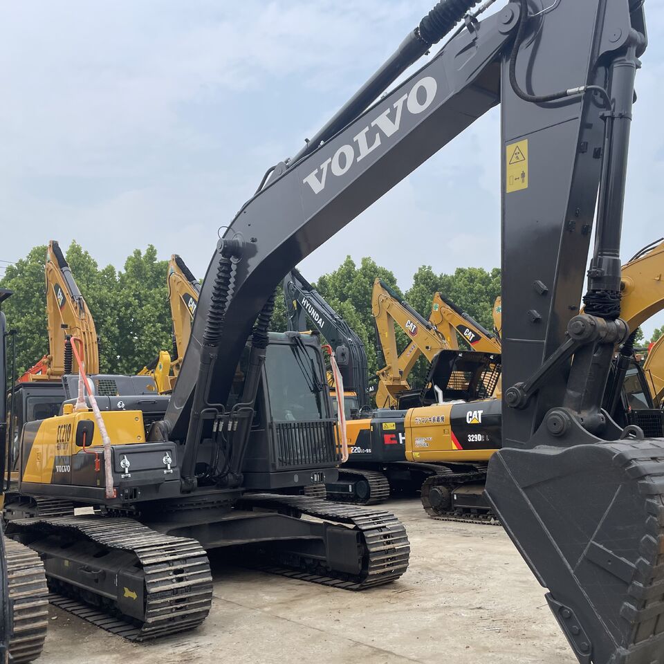 VOLVO EC210 - Гусеничный экскаватор: фото 1 VOLVO EC210 - Гусеничный экскаватор: фото 1