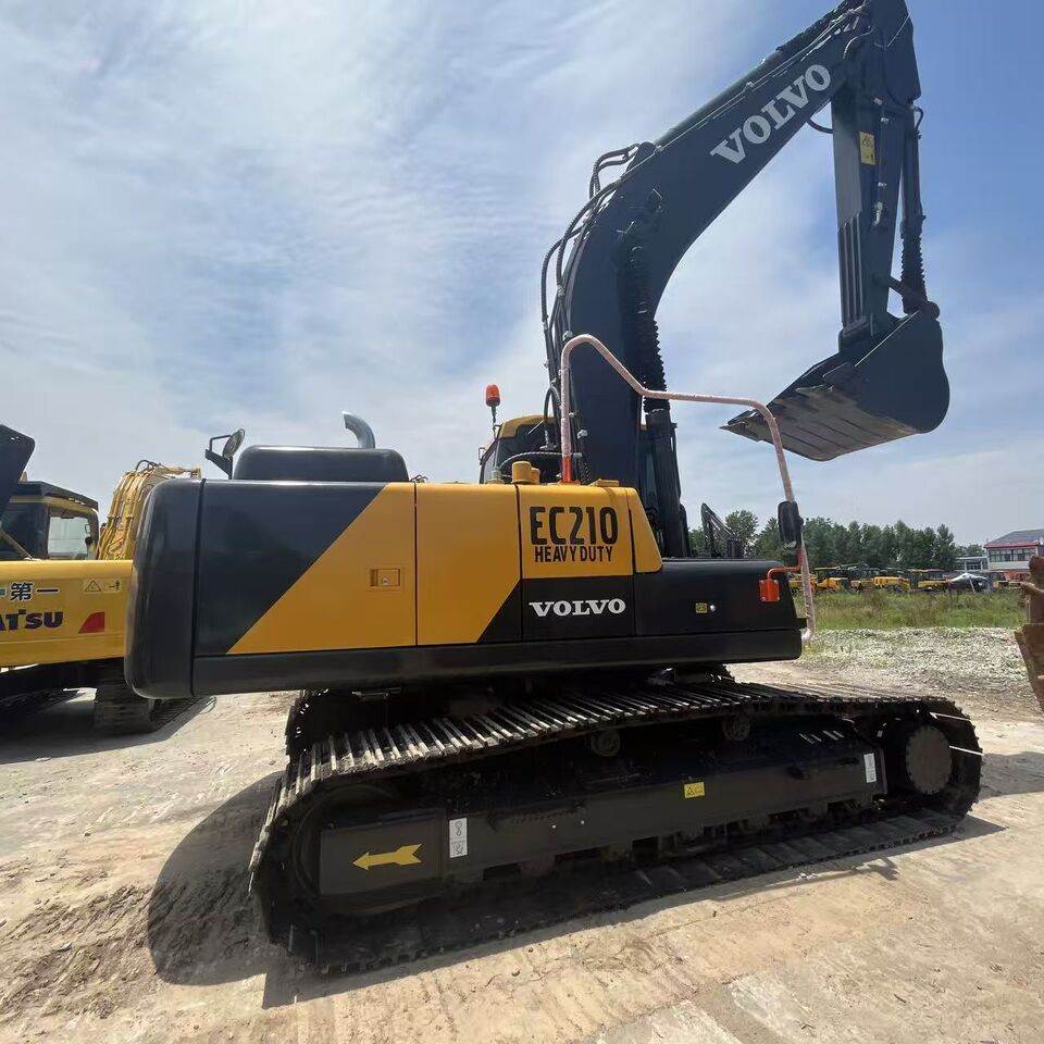 VOLVO EC210 - Гусеничный экскаватор: фото 1 VOLVO EC210 - Гусеничный экскаватор: фото 1