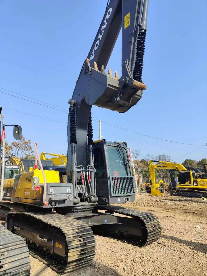 VOLVO EC210 - Гусеничный экскаватор: фото 2 VOLVO EC210 - Гусеничный экскаватор: фото 2