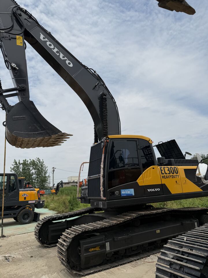 VOLVO EC300 - Гусеничный экскаватор: фото 1 VOLVO EC300 - Гусеничный экскаватор: фото 1