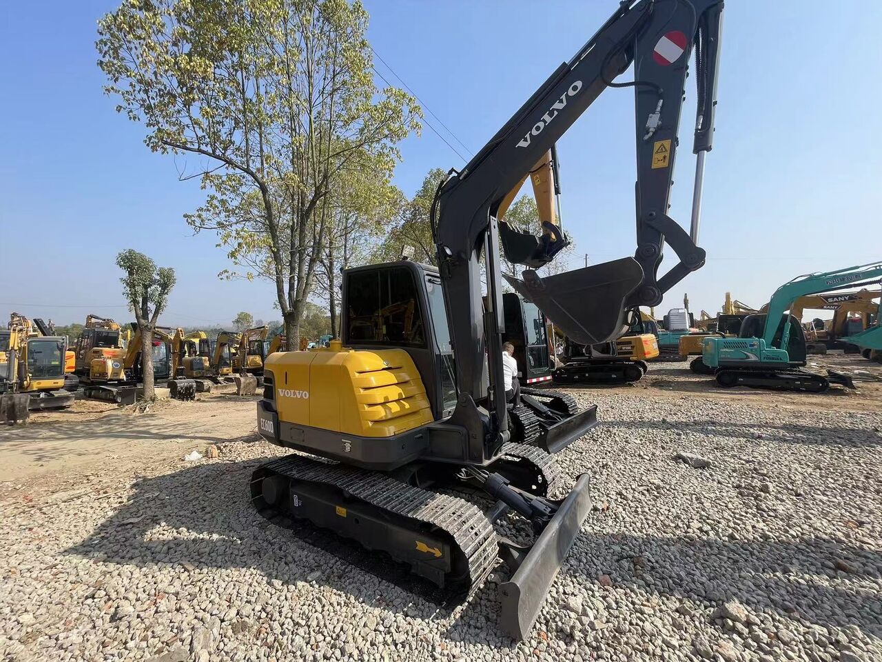 VOLVO EC60 - Мини-экскаватор: фото 1 VOLVO EC60 - Мини-экскаватор: фото 1