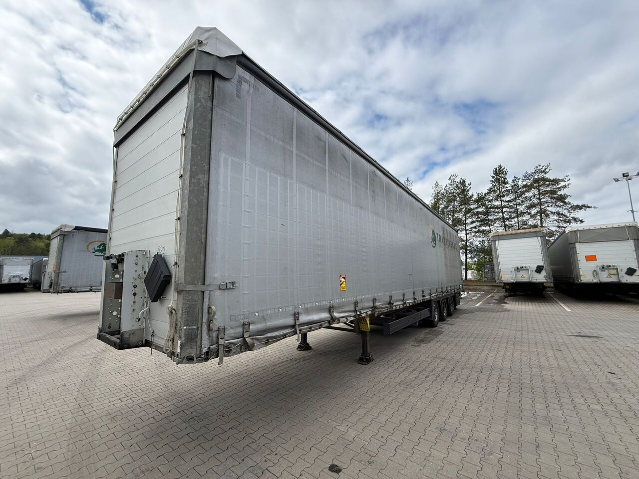 SCHMITZ Cargobull SCS 24/L Mega - Тентованный полуприцеп: фото 1 SCHMITZ Cargobull SCS 24/L Mega - Тентованный полуприцеп: фото 1
