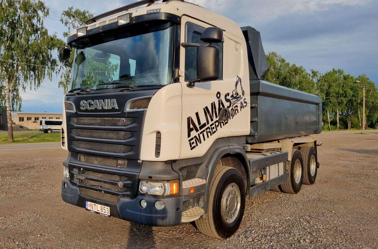 Самосвал Scania R560: фото 13
