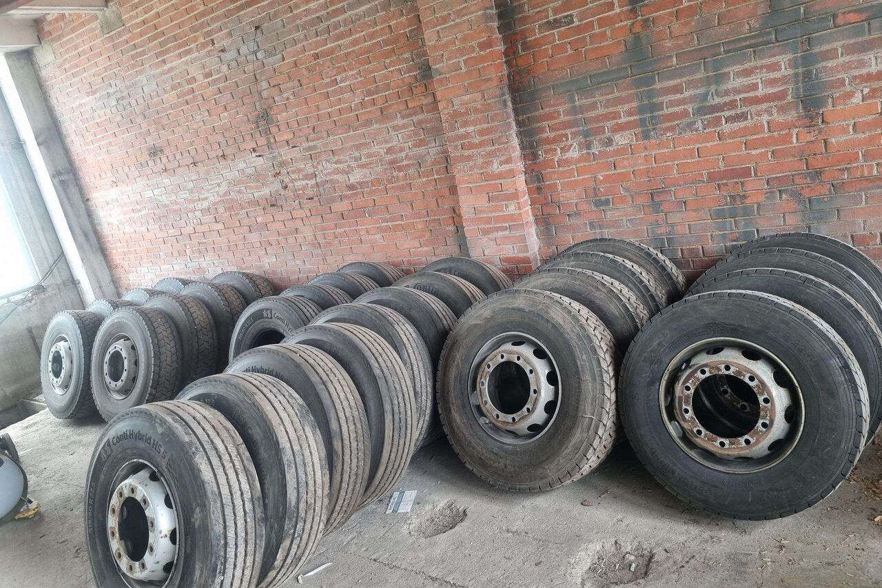 Semperit Runner D2 - Колесо: фото 1 Semperit Runner D2 - Колесо: фото 1
