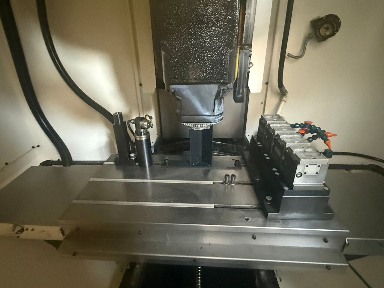 FANUC ROBODRILL ALPHA D21L i A5 - Обрабатывающий центр с ЧПУ: фото 5 FANUC ROBODRILL ALPHA D21L i A5 - Обрабатывающий центр с ЧПУ: фото 5