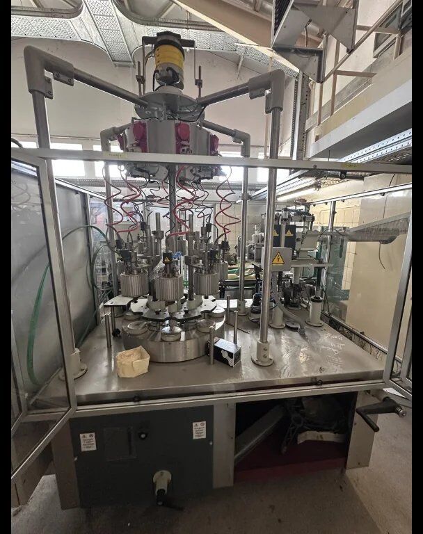Used BERTOLASO Capping machine - Year 2001 - Упаковочное оборудование: фото 1 Used BERTOLASO Capping machine - Year 2001 - Упаковочное оборудование: фото 1