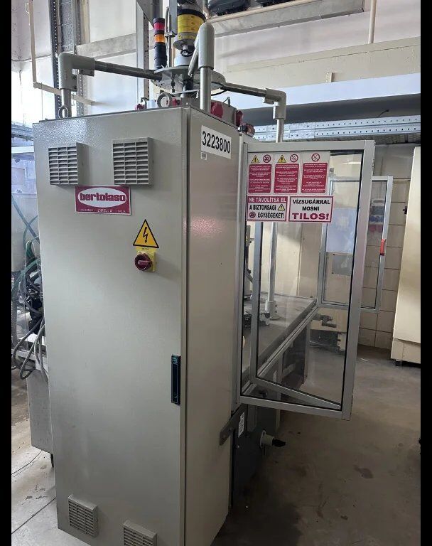 Used BERTOLASO Capping machine - Year 2001 - Упаковочное оборудование: фото 3 Used BERTOLASO Capping machine - Year 2001 - Упаковочное оборудование: фото 3