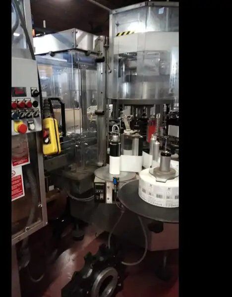 Used Bottling Line for still wine 2000 bph - Линия розлива: фото 3 Used Bottling Line for still wine 2000 bph - Линия розлива: фото 3