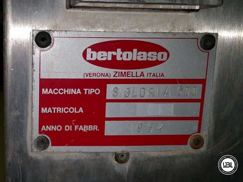 Used Capping Machine Bertolaso S.Gloria 500 Straig - Упаковочное оборудование: фото 2 Used Capping Machine Bertolaso S.Gloria 500 Straig - Упаковочное оборудование: фото 2