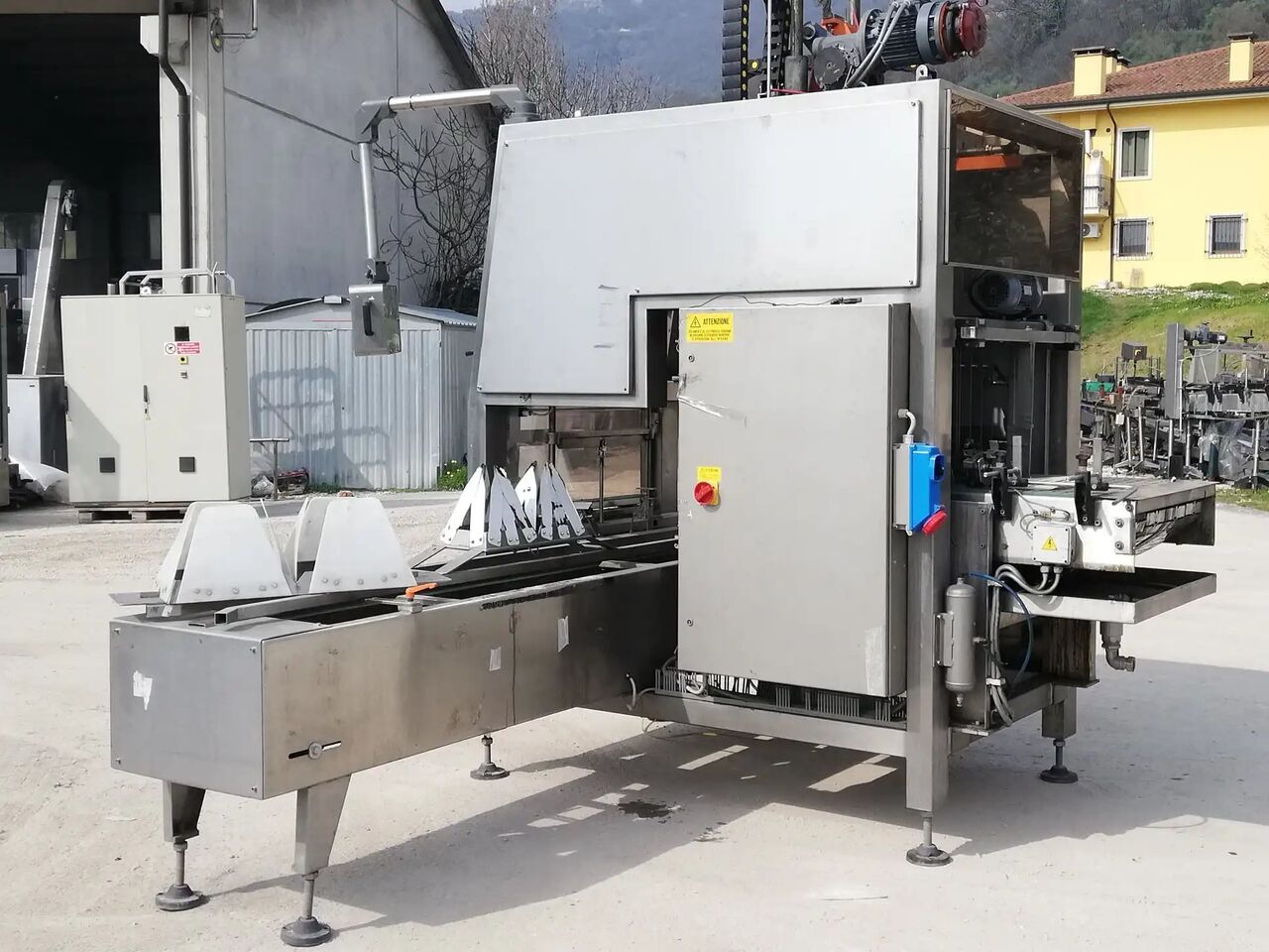 Used Case Packer TMG P80 4200 bph - Упаковочное оборудование: фото 3 Used Case Packer TMG P80 4200 bph - Упаковочное оборудование: фото 3