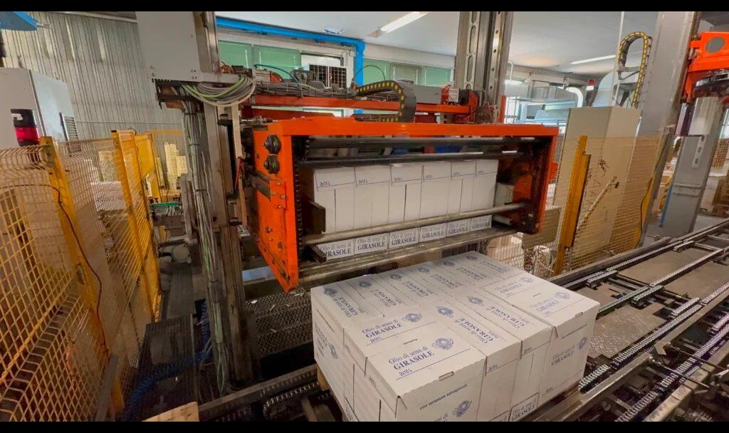 Used KOSME PALPACK-PS-DS palletizer 10800 BPH - Упаковочное оборудование: фото 1 Used KOSME PALPACK-PS-DS palletizer 10800 BPH - Упаковочное оборудование: фото 1