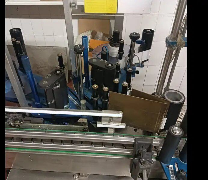 Used Labeling Machine MEB 1500 bph - Этикетировщик: фото 3 Used Labeling Machine MEB 1500 bph - Этикетировщик: фото 3