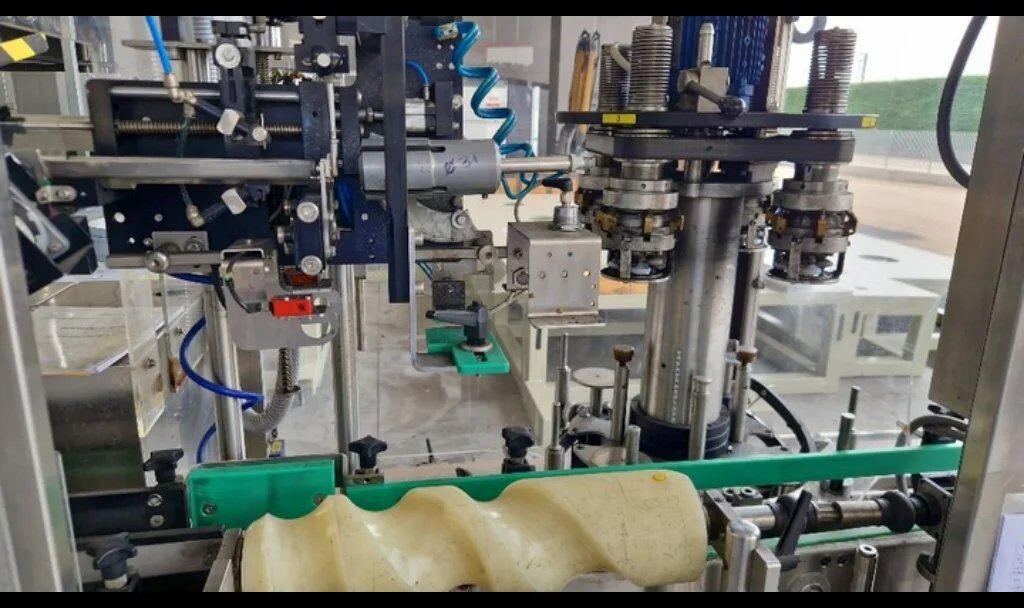 Used ROBIMO & GALANDRINO capsuling machine - Year - Оборудование для производства напитков: фото 5 Used ROBIMO & GALANDRINO capsuling machine - Year - Оборудование для производства напитков: фото 5