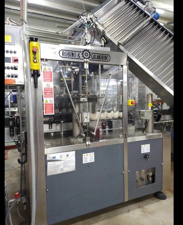 Used ROBINO & GALANDRINO WIREHOODER 14000 BPH - Ye - Оборудование для производства напитков: фото 1 Used ROBINO & GALANDRINO WIREHOODER 14000 BPH - Ye - Оборудование для производства напитков: фото 1