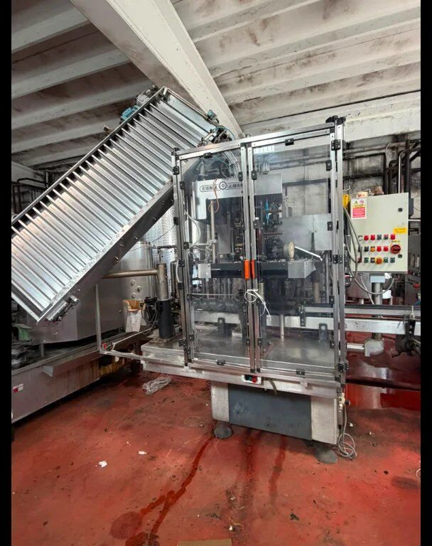 Used ROBINO & GALANDRINO Wirehooder record 10-2 - Оборудование для производства напитков: фото 1 Used ROBINO & GALANDRINO Wirehooder record 10-2 - Оборудование для производства напитков: фото 1