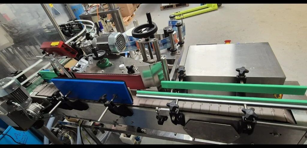 Used SOVEREIGN Labelling machine 2500 BPH - Этикетировщик: фото 5 Used SOVEREIGN Labelling machine 2500 BPH - Этикетировщик: фото 5