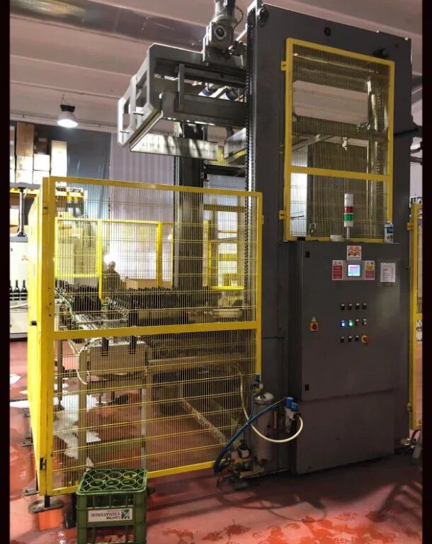 Used TMG VEGA 60 automatic Depalletizer 3000 BPH - Упаковочное оборудование: фото 1 Used TMG VEGA 60 automatic Depalletizer 3000 BPH - Упаковочное оборудование: фото 1