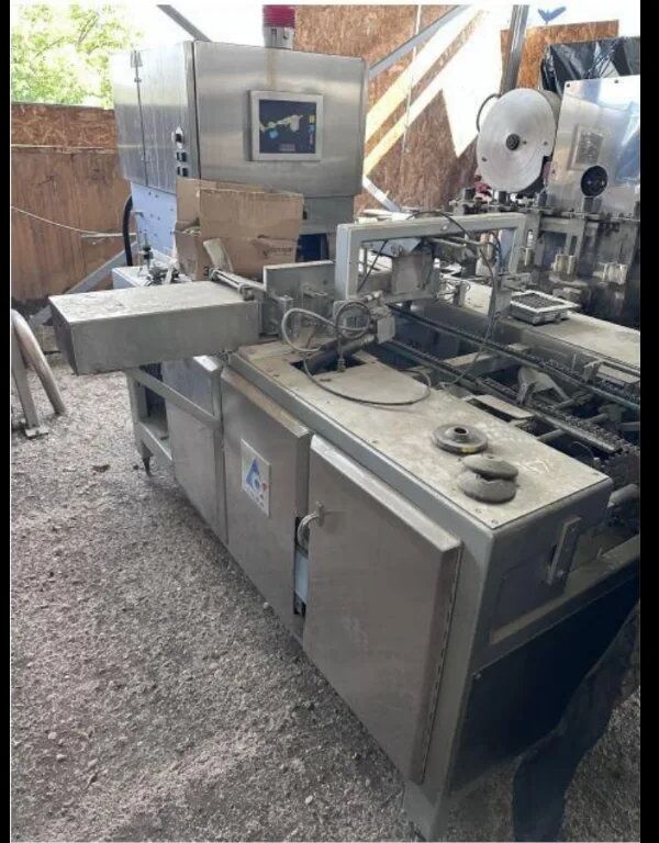 Used Tetra Pak case packer machine - Упаковочное оборудование: фото 1 Used Tetra Pak case packer machine - Упаковочное оборудование: фото 1