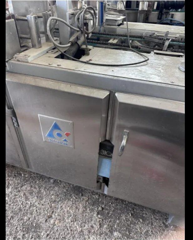 Used Tetra Pak case packer machine - Упаковочное оборудование: фото 2 Used Tetra Pak case packer machine - Упаковочное оборудование: фото 2