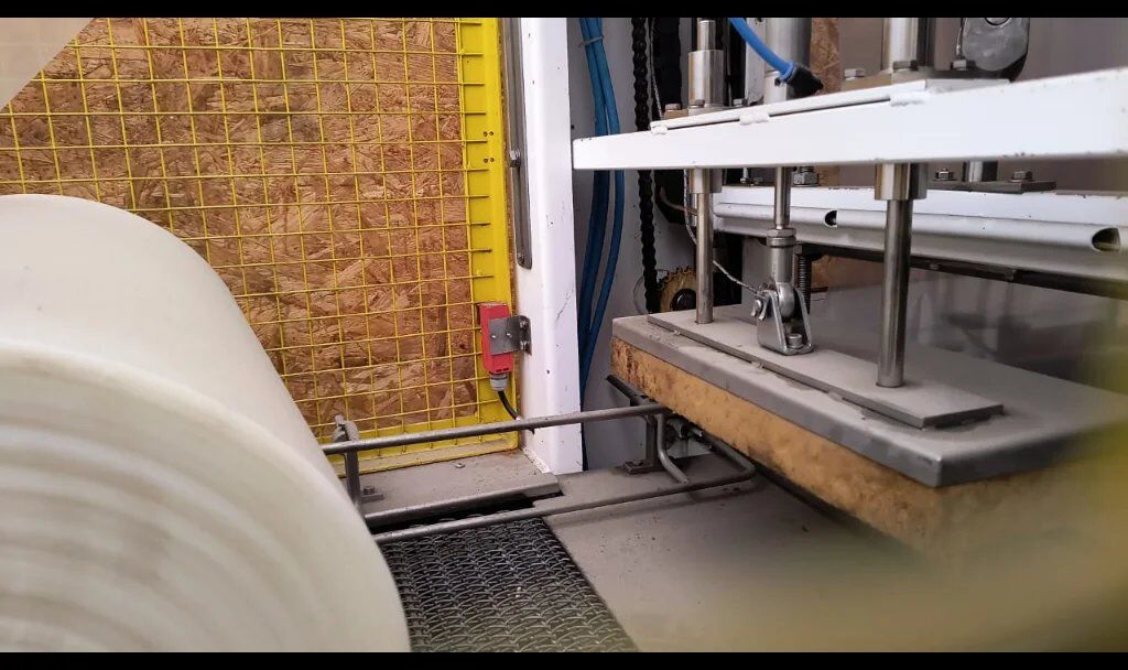 Used ZELGA Shrink wrapper RZE 400 - 2014 - Термоусадочная машина: фото 4 Used ZELGA Shrink wrapper RZE 400 - 2014 - Термоусадочная машина: фото 4