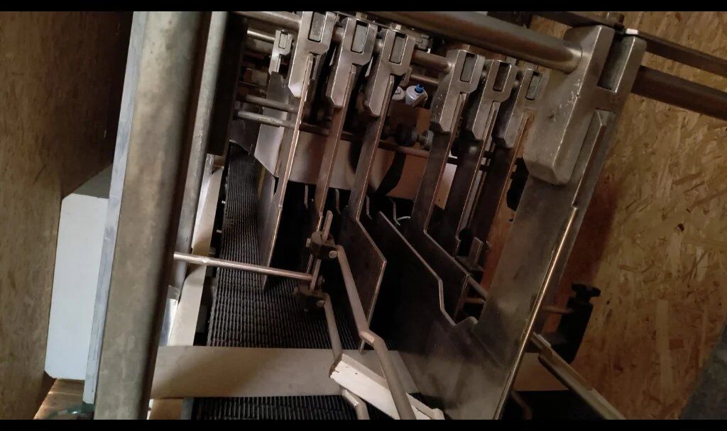 Used automatic Tecmi shrink wrapper - 2013 - Термоусадочная машина: фото 3 Used automatic Tecmi shrink wrapper - 2013 - Термоусадочная машина: фото 3