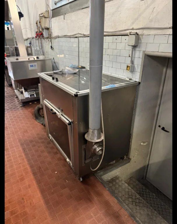 Used bertolaso plastic mushroom capping machine - Упаковочное оборудование: фото 4 Used bertolaso plastic mushroom capping machine - Упаковочное оборудование: фото 4