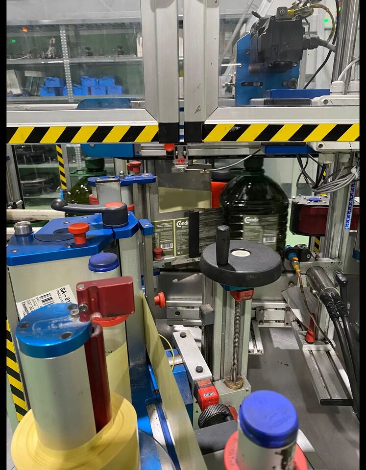 Used labeling machne PE Pack Lab 6000 bph - Этикетировщик: фото 3 Used labeling machne PE Pack Lab 6000 bph - Этикетировщик: фото 3