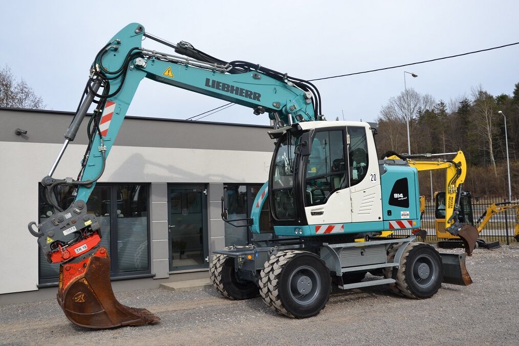 LIEBHERR A 914 COMPACT ROTOTILT - Колёсный экскаватор: фото 1 LIEBHERR A 914 COMPACT ROTOTILT - Колёсный экскаватор: фото 1