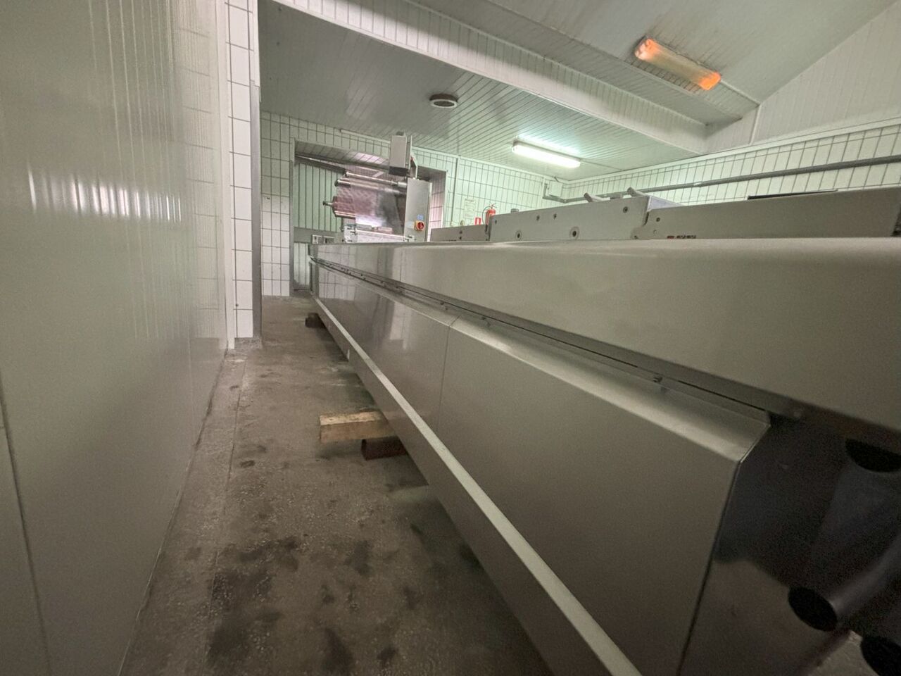 Thermoforming machine Reepack Reeform T45 - Упаковочное оборудование: фото 5 Thermoforming machine Reepack Reeform T45 - Упаковочное оборудование: фото 5