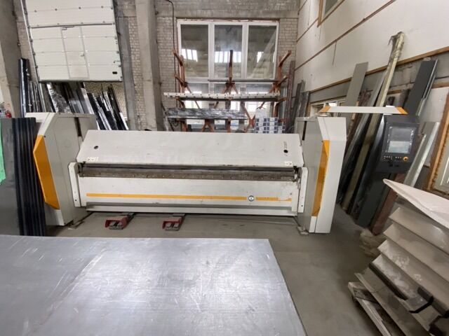 Bending Machine with Segment Tools RAS 3200 x 3 mm / #215 - Листогиб: фото 1 Bending Machine with Segment Tools RAS 3200 x 3 mm / #215 - Листогиб: фото 1