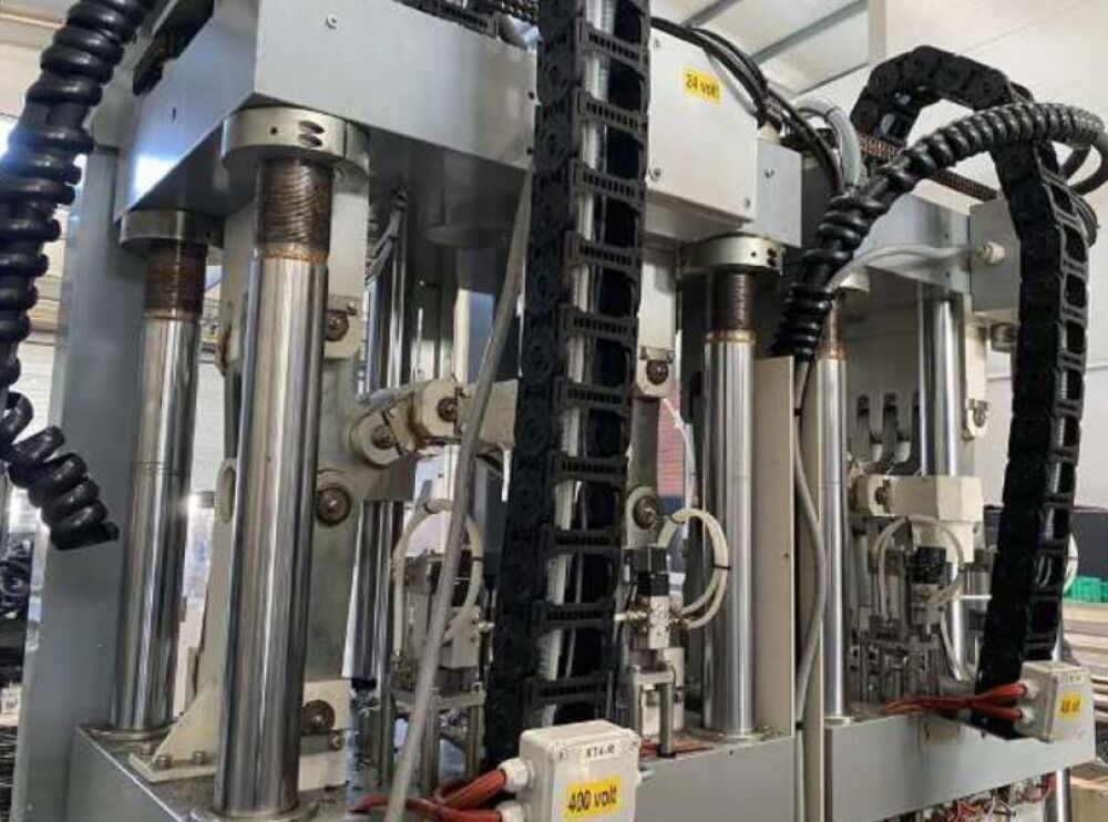 INTEC EVA SMART Injection molding machine - Термопластавтомат: фото 3 INTEC EVA SMART Injection molding machine - Термопластавтомат: фото 3