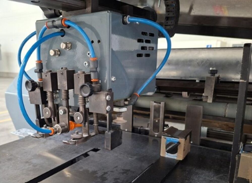 LAMINATOR KFT LAM-52CA - Печатное оборудование: фото 2 LAMINATOR KFT LAM-52CA - Печатное оборудование: фото 2