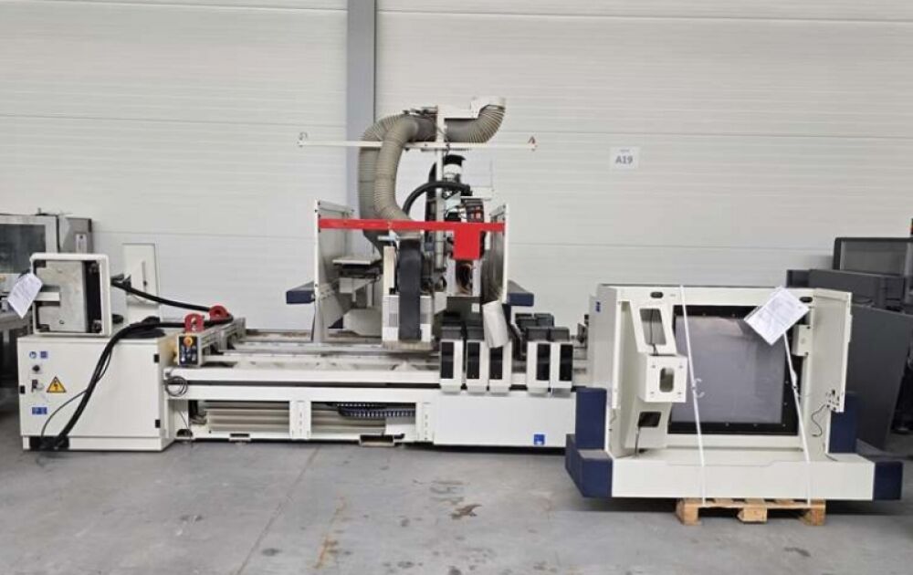 SCM Morbidelli M90 CNC Machining Center - Деревообрабатывающий центр: фото 1 SCM Morbidelli M90 CNC Machining Center - Деревообрабатывающий центр: фото 1