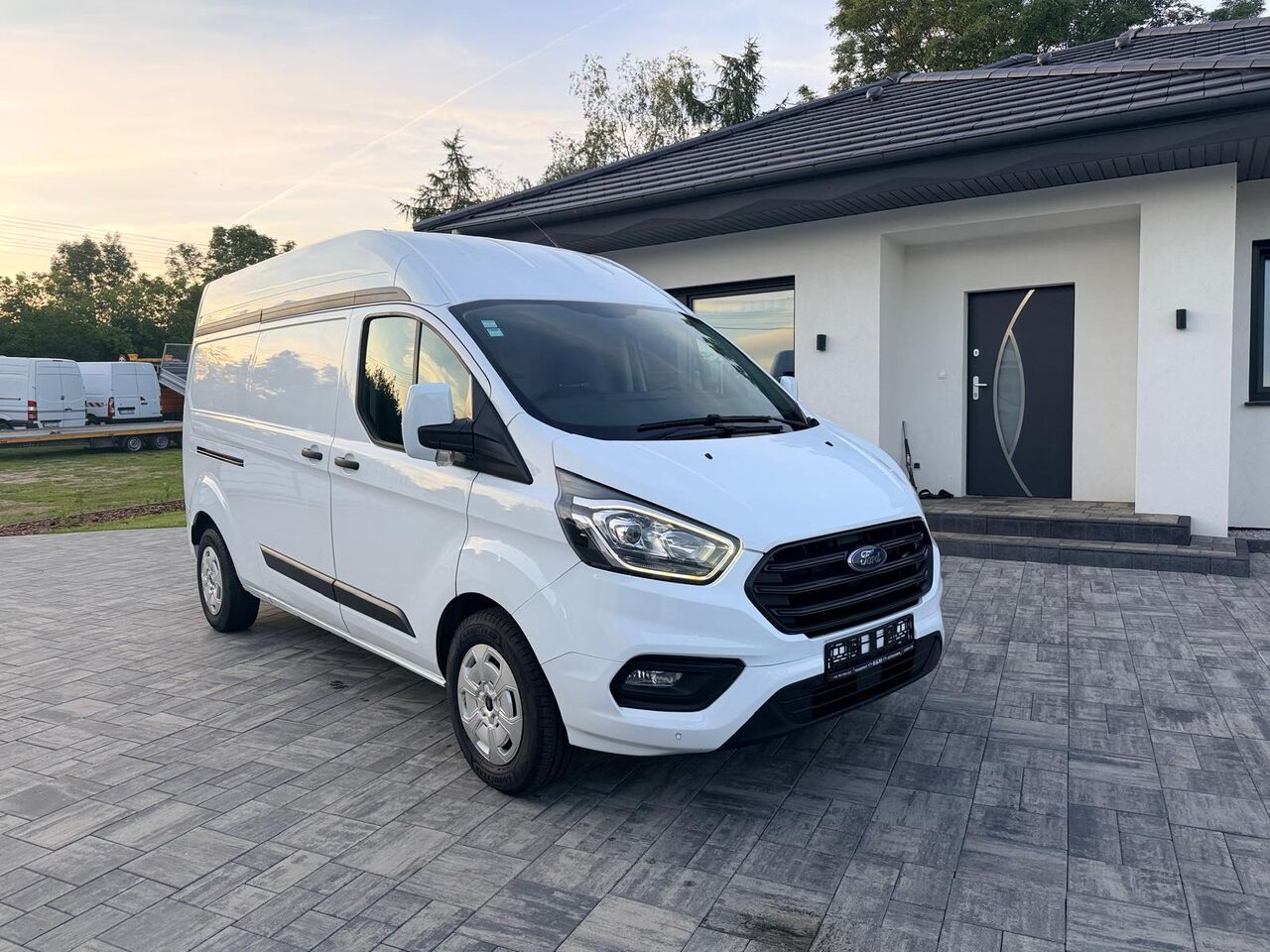 FORD Transit Custom - Цельнометаллический фургон: фото 1 FORD Transit Custom - Цельнометаллический фургон: фото 1