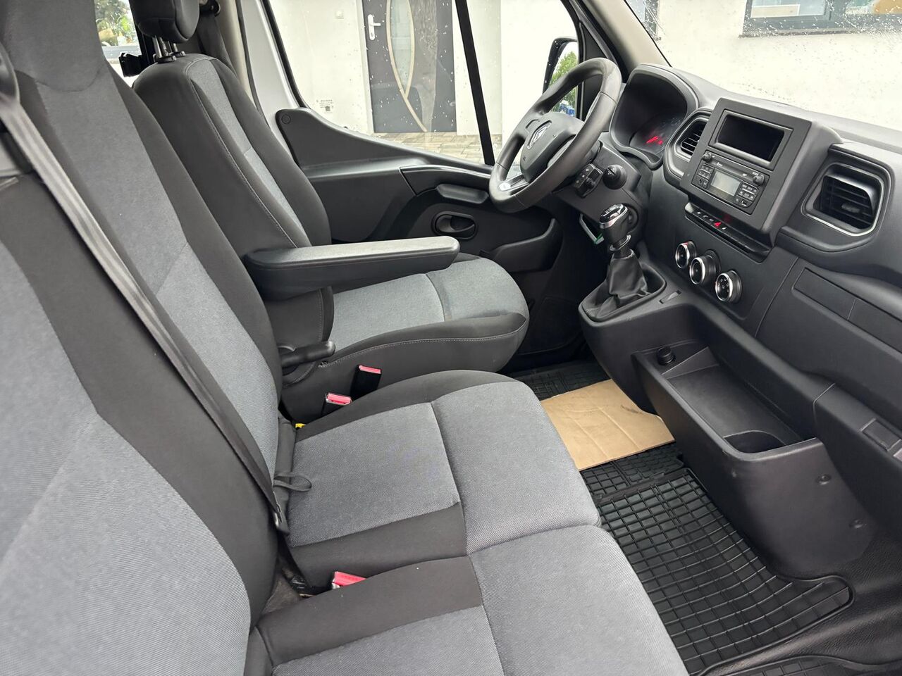 RENAULT Master - Грузопассажирский фургон: фото 4 RENAULT Master - Грузопассажирский фургон: фото 4