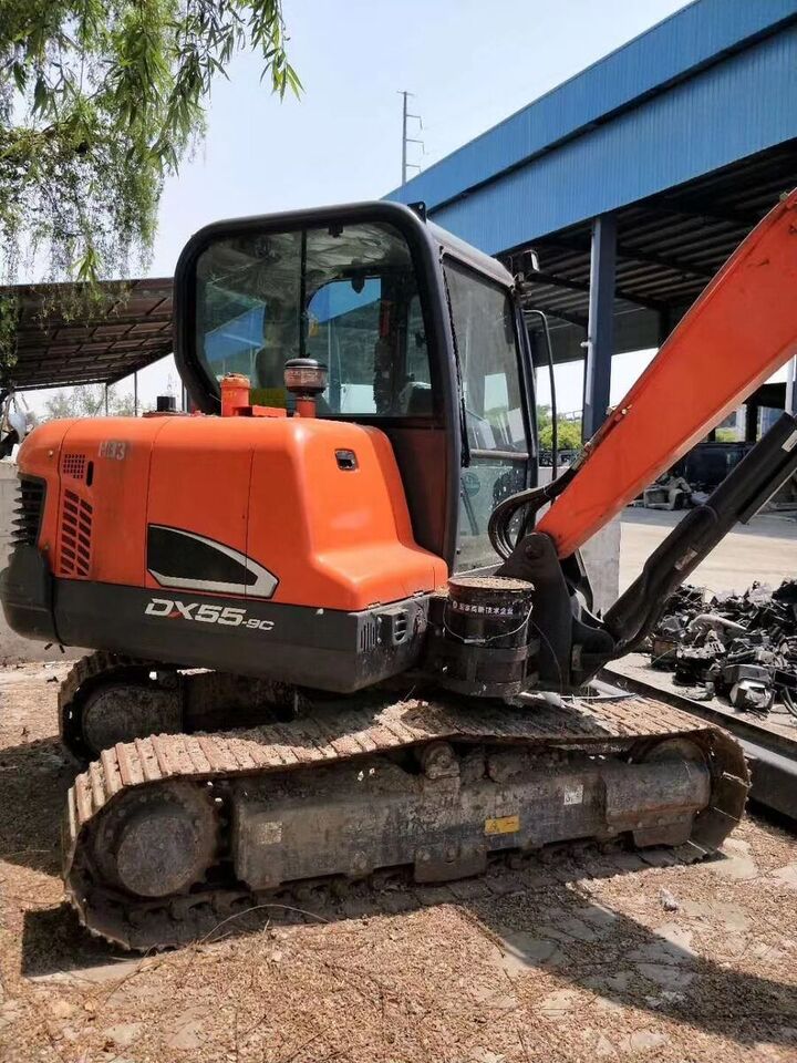Doosan DX55 - Мини-экскаватор: фото 2 Doosan DX55 - Мини-экскаватор: фото 2