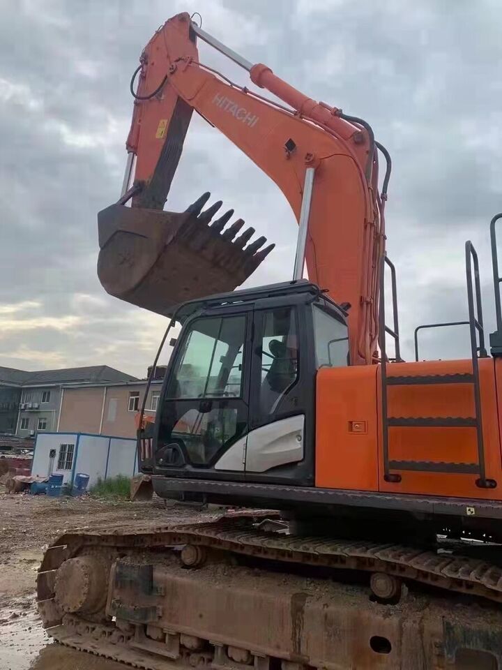 Hitachi ZX470 - Гусеничный экскаватор: фото 3 Hitachi ZX470 - Гусеничный экскаватор: фото 3
