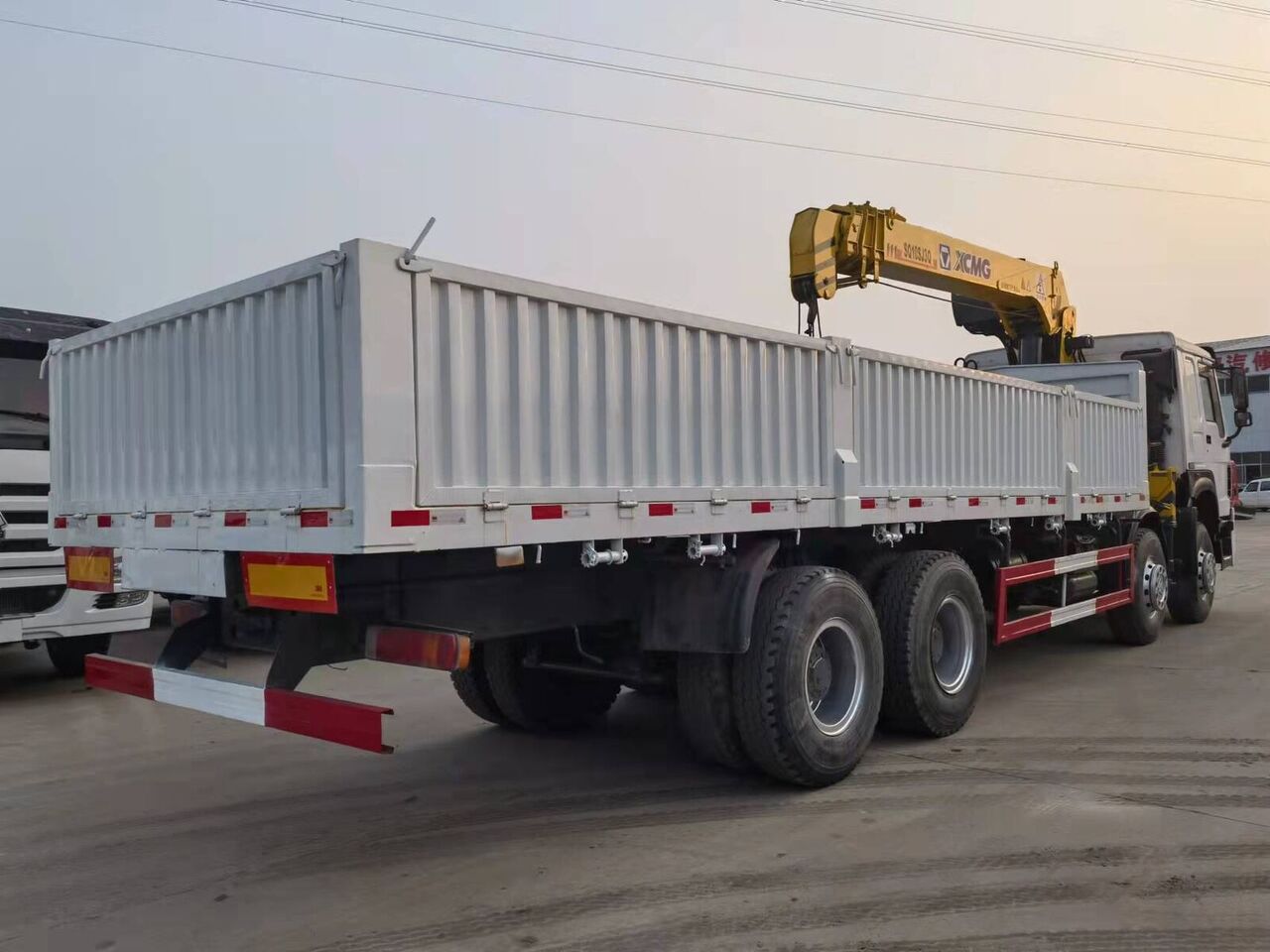Howo 10TON - Грузовик бортовой/ Платформа, Автоманипулятор: фото 5 Howo 10TON - Грузовик бортовой/ Платформа, Автоманипулятор: фото 5