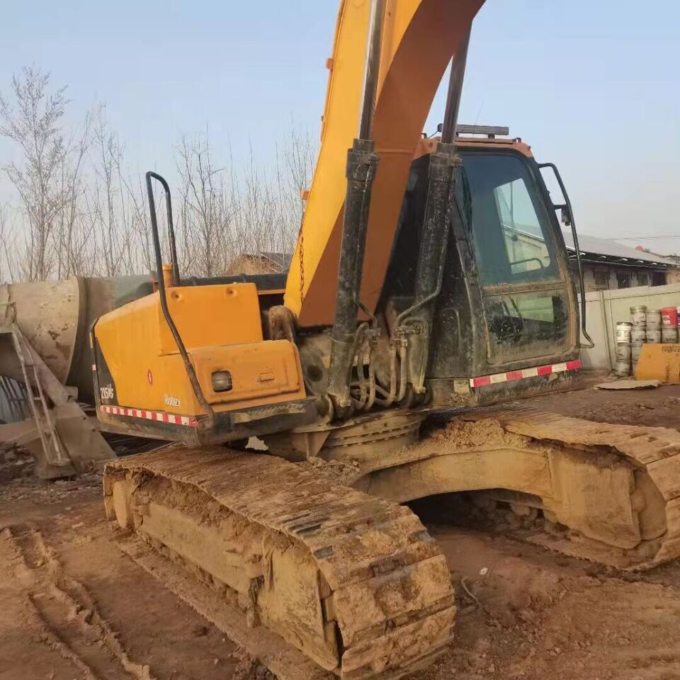 Hyundai R215VS - Гусеничный экскаватор: фото 3 Hyundai R215VS - Гусеничный экскаватор: фото 3
