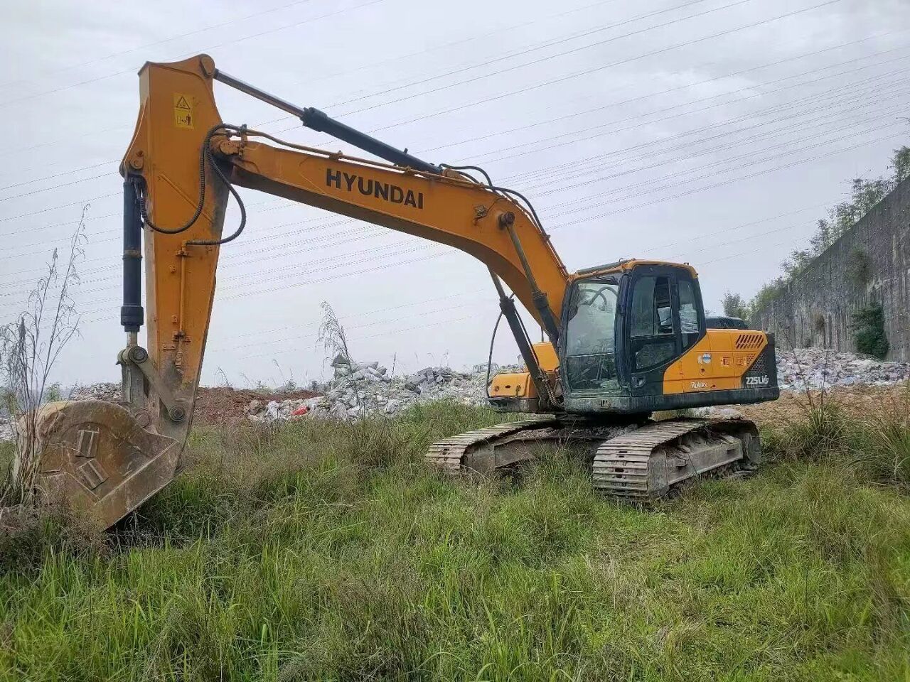 Hyundai R225 225 - Гусеничный экскаватор: фото 2 Hyundai R225 225 - Гусеничный экскаватор: фото 2