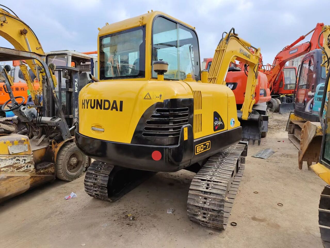 Hyundai R60-7 60 - Мини-экскаватор: фото 2 Hyundai R60-7 60 - Мини-экскаватор: фото 2